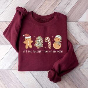 vintage christmas sweatshirt with gingerbread and cookies design for holiday celebrations bo5mx scaled