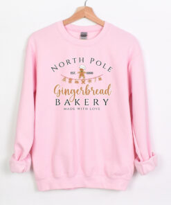 vintage christmas sweatshirt with gingerbread bakery design for women trendy and comfortable holiday apparel 5duxq scaled