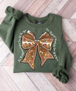 vintage christmas sweatshirt with gingerbread design for holiday cheer and seasonal style 5dsbb