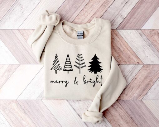 vintage christmas sweatshirt with gold tree design for family gatherings and holiday celebrations n9knq scaled