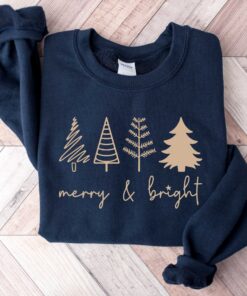 vintage christmas sweatshirt with gold tree design for family gatherings and holiday celebrations njsn6 scaled