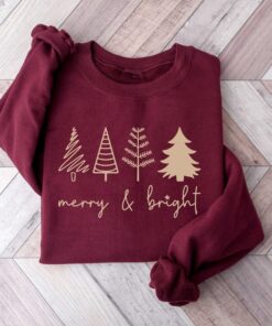 vintage christmas sweatshirt with gold tree design for family gatherings and holiday celebrations vs9np scaled