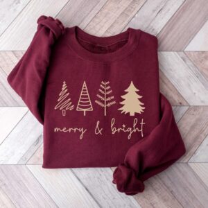 vintage christmas sweatshirt with gold tree design for family gatherings and holiday celebrations vs9np scaled