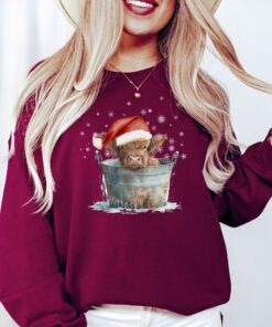 vintage christmas sweatshirt with highland cow design for western and southern style country holiday wear exqyh