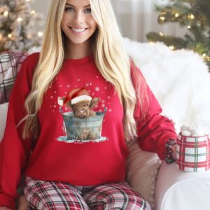 vintage christmas sweatshirt with highland cow design for western and southern style country holiday wear hcfwn