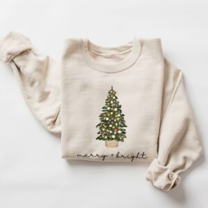 vintage christmas sweatshirt with merry and bright design for holiday celebrations comfortable crewneck style for festive outfits bt8lk