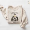 vintage christmas sweatshirt with nativity scene design featuring jesus for religious celebrations and holiday gatherings hktzm scaled