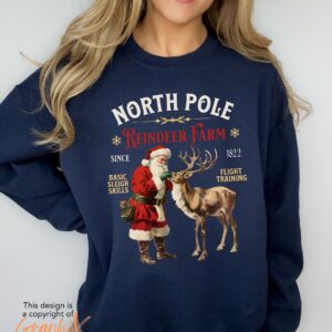 vintage christmas sweatshirt with north pole reindeer design retro style long sleeve shirt for holiday celebrations gcktq