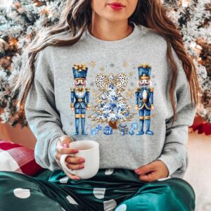 vintage christmas sweatshirt with nutcracker design and faux sequin detail for women holiday crewneck wear dd7p0