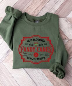 vintage christmas sweatshirt with olde fashioned candy canes design for women retro style xmas shirt hax2n