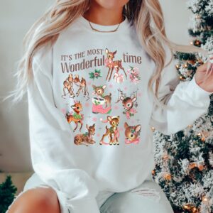 vintage christmas sweatshirt with reindeer design retro rudolph shirt for holiday celebrations comfortable and stylish apparel 7axmw scaled