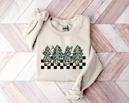 vintage christmas sweatshirt with retro checkered trees design for women comfortable crewneck style for holiday celebrations