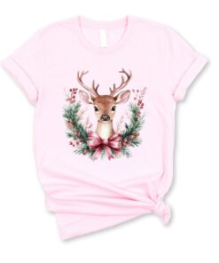 vintage christmas sweatshirt with retro pink reindeer design for women cute holiday apparel for festive celebrations hxpfw