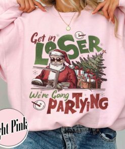 vintage christmas sweatshirt with retro santa design for funny holiday parties and gatherings uzxwt