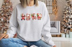 vintage christmas sweatshirt with retro santa design for women comfortable and stylish holiday apparel qakuh