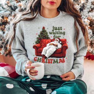 vintage christmas sweatshirt with santa design for family gatherings and holiday celebrations in comfortable pullover style kfxez