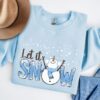 vintage christmas sweatshirt with snowman design let it snow crewneck funny holiday shirt for women veih6 scaled