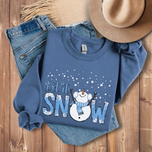 vintage christmas sweatshirt with snowman design let it snow crewneck funny holiday shirt for women zolhh scaled