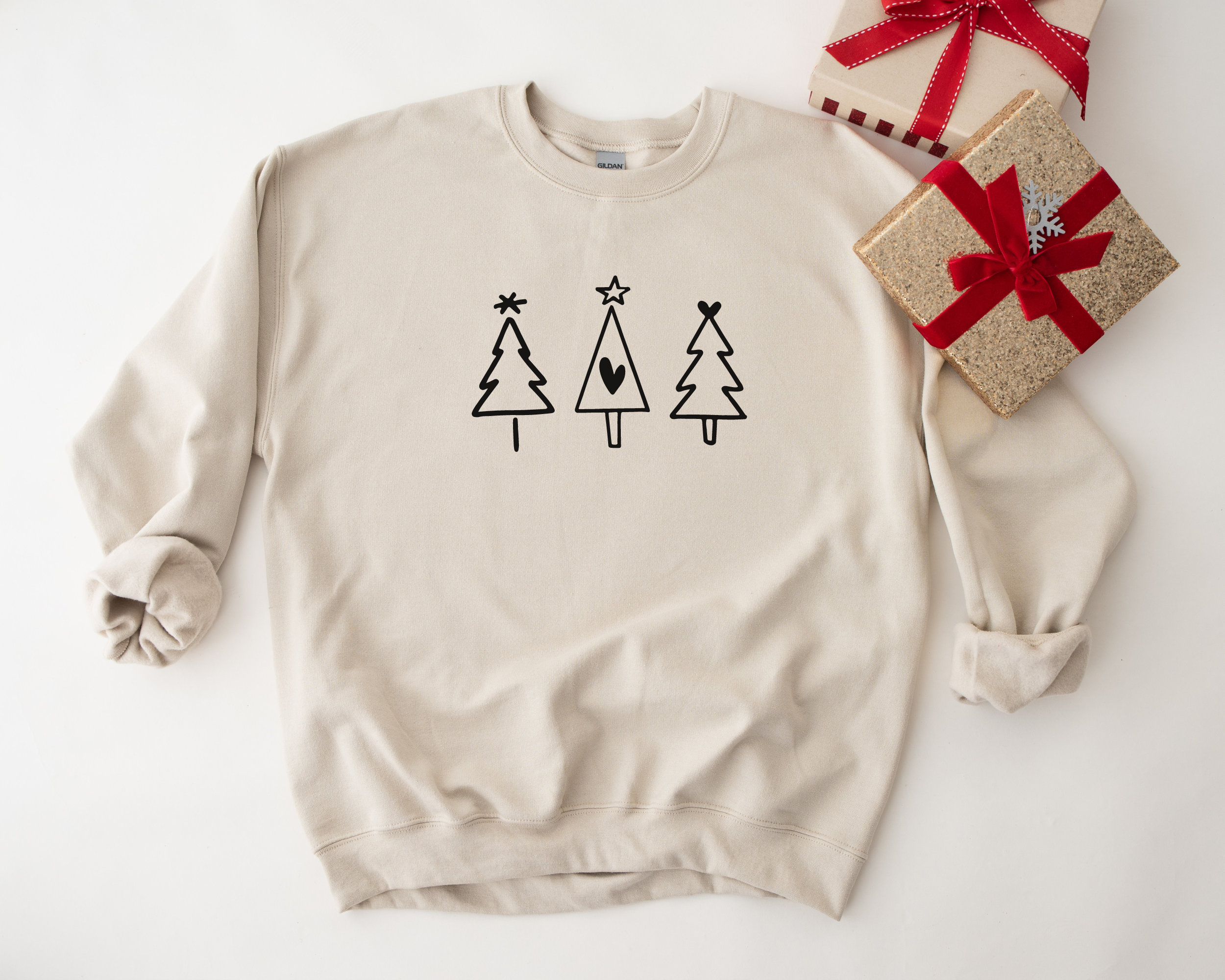 vintage christmas sweatshirt with tree drawing for women minimalist crewneck for holiday season and boho style da5ws