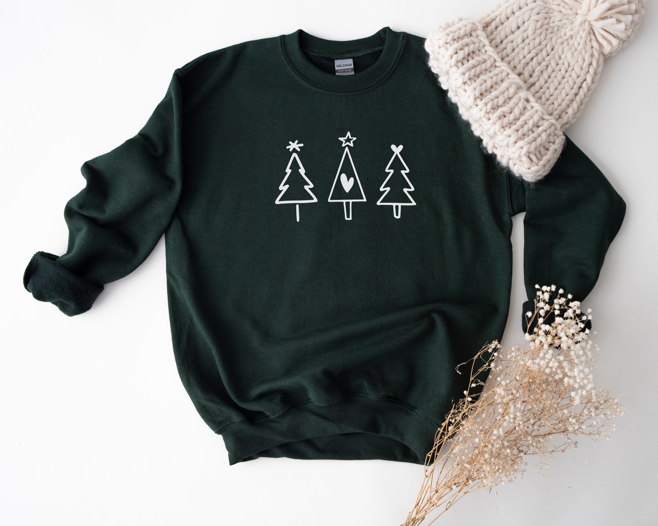 vintage christmas sweatshirt with tree drawing for women minimalist crewneck for holiday season and boho style oh7tm