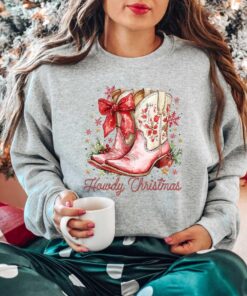 vintage christmas sweatshirt with western santa design for country style holiday wear n5c9x