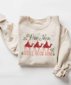 vintage christmas sweatshirt with wise men still seek him design jesus is the reason for the season religious apparel ckbk4 scaled