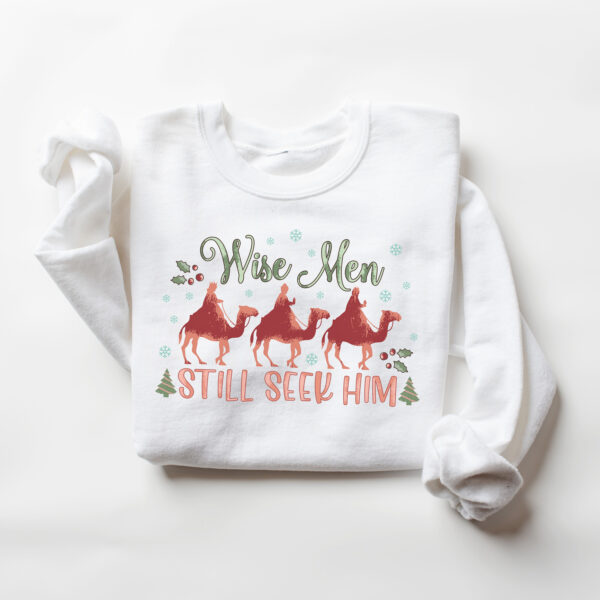 vintage christmas sweatshirt with wise men still seek him design jesus is the reason for the season religious apparel pczhw scaled