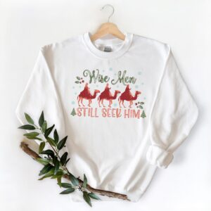 vintage christmas sweatshirt with wise men still seek him design jesus is the reason for the season religious apparel w4yzy