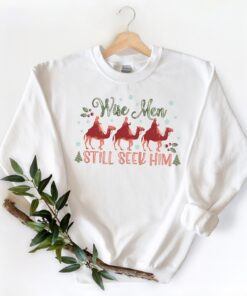 vintage christmas sweatshirt with wise men still seek him design jesus is the reason for the season religious apparel w4yzy scaled