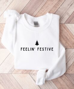 vintage christmas sweatshirt womens crewneck feelin festive design perfect for holiday gatherings and work events byf4m