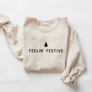 vintage christmas sweatshirt womens crewneck feelin festive design perfect for holiday gatherings and work events jmbqu