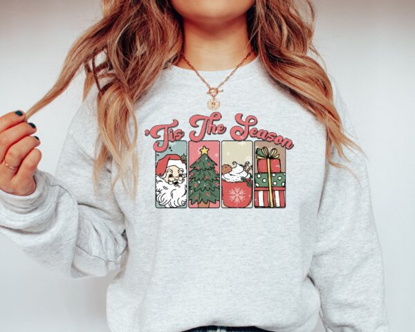 vintage christmas sweatshirt womens crewneck retro santa design for holiday celebrations