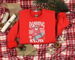 vintage christmas t shirt dashing through the snow santa design for holiday fun and family gatherings oi1kd scaled