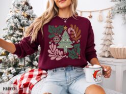 vintage christmas t shirt boho floral design retro crewneck for women winter apparel odysi scaled
