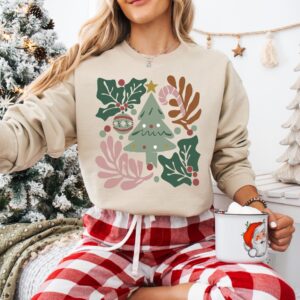 vintage christmas t shirt boho floral design retro crewneck for women winter apparel xxiqi scaled