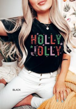Vintage Christmas T-Shirt Comfort Colors Retro Holly Jolly Design Distressed Holiday Apparel Oversized Winter Tee for Festive Wear