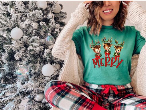 vintage christmas t shirt featuring retro reindeer design for holiday parties and gatherings lsjhq