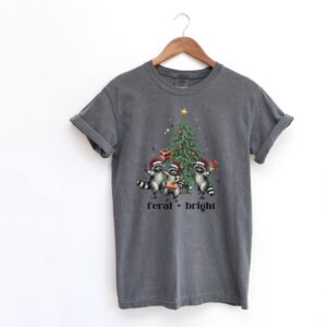 vintage christmas t shirt feral raccoon design funny holiday tee with christmas tree graphic ideal for winter celebrations 9dgf5