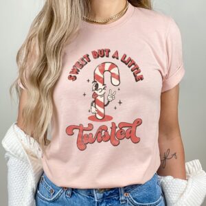 vintage christmas t shirt for women sweet but a little twisted graphic tee with unique design for holiday celebrations hxkzy