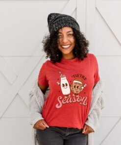 vintage christmas t shirt for women featuring fun baking design with xmas cookies theme ideal for holiday gatherings and festive celebrations npsjx