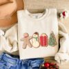 vintage christmas t shirt for women featuring gingerbread design in comfortable fabric ideal for holiday gatherings and festive celebrations wtcgs scaled