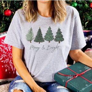 vintage christmas t shirt for women featuring retro christmas tree design ideal for holiday gatherings and winter celebrations ndnco