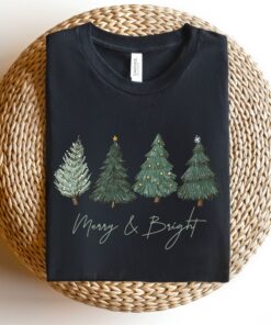 vintage christmas t shirt for women featuring retro christmas tree design ideal for holiday gatherings and winter celebrations ocual