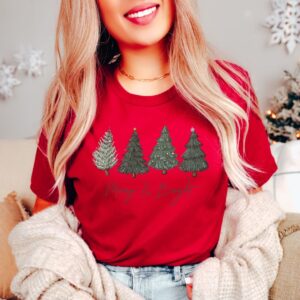 vintage christmas t shirt for women featuring retro christmas tree design ideal for holiday gatherings and winter celebrations rzzxg