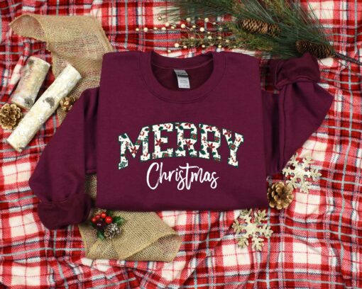 vintage christmas t shirt for women with floral design fun and festive holiday apparel for christmas outfits ttm3a scaled