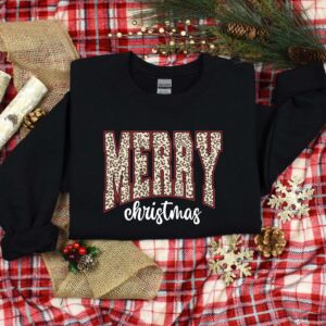 vintage christmas t shirt for women with leopard pattern merry and bright design in comfortable fabric 68j6g scaled