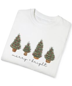 vintage christmas t shirt green tree design winter apparel funny holiday tee for men and women zslph