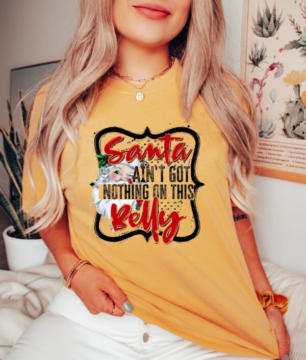 vintage christmas t shirt groovy santa aint got nothing on this belly funny xmas shirt for pregnancy announcement and moms to be esphd scaled