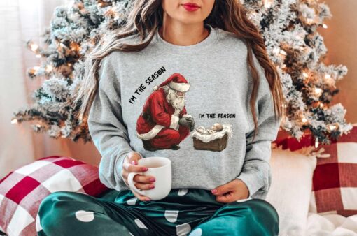 vintage christmas t shirt jesus is the reason for the season sweatshirt comfortable holiday apparel with santa and jesus design hy2ae