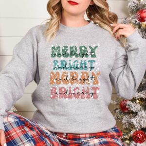 vintage christmas t shirt merry and bright design with christmas tree graphic for holiday celebrations and festive gatherings q7duj scaled